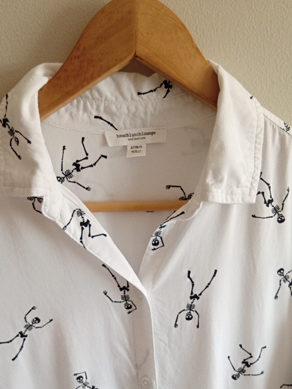 beachlunchlounge Skeleton Button Down Shirt Size Small
